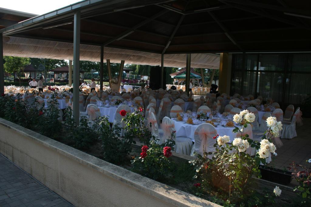Hotel Bellevue Скопие Екстериор снимка