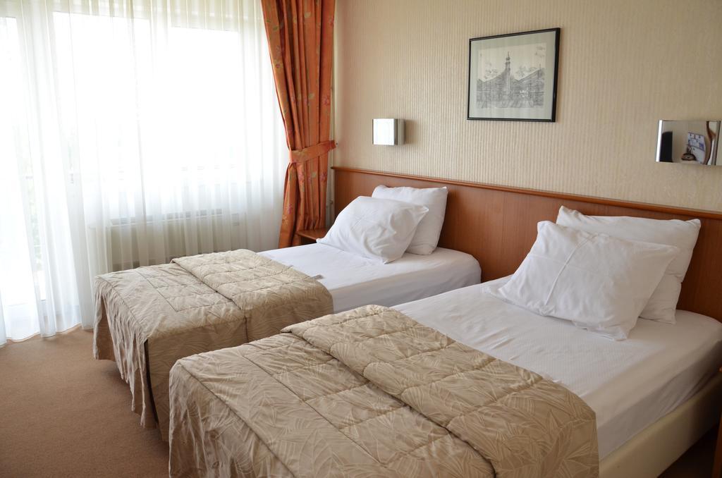Hotel Bellevue Скопие Стая снимка