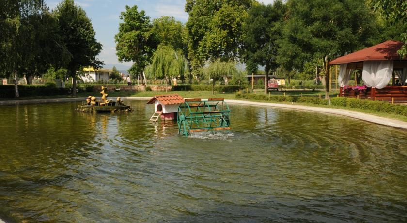 Hotel Bellevue Скопие Екстериор снимка