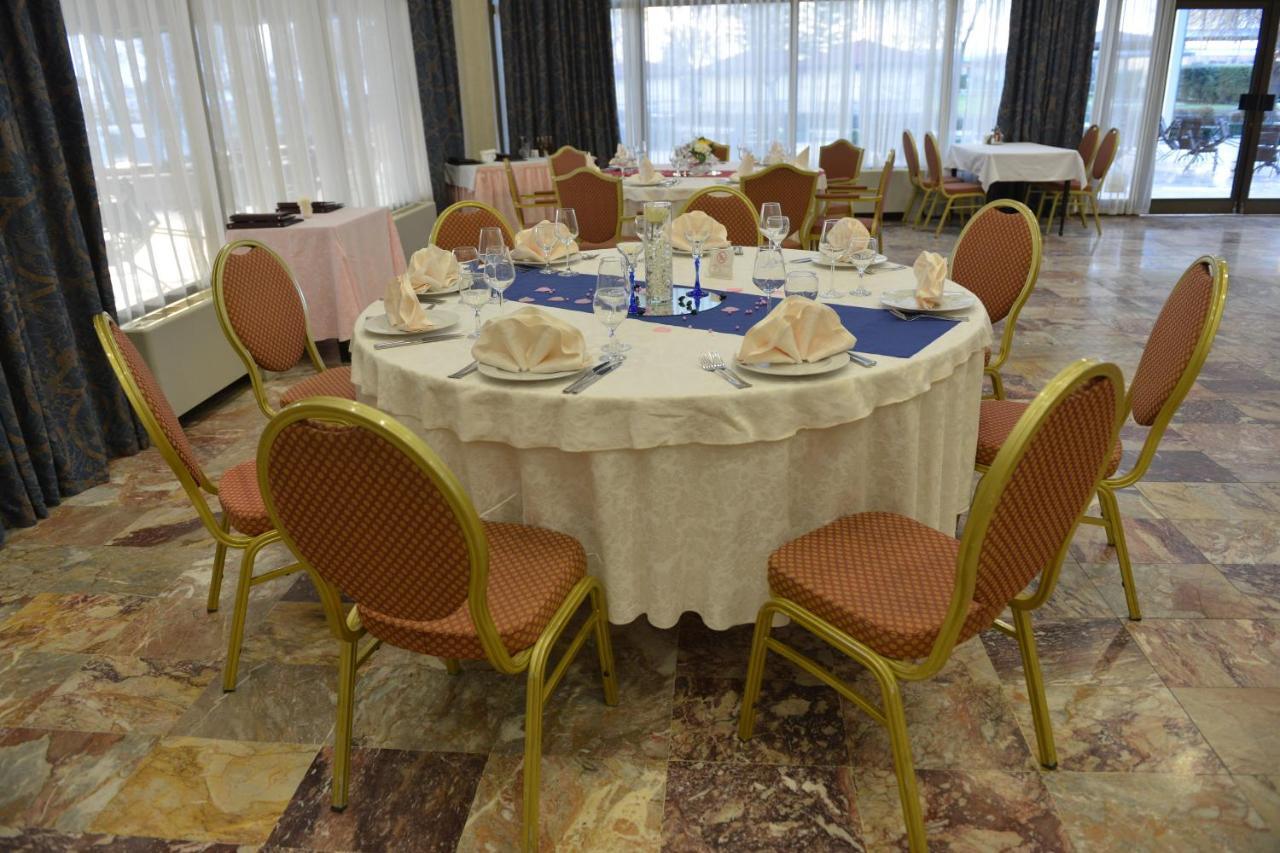 Hotel Bellevue Скопие Екстериор снимка