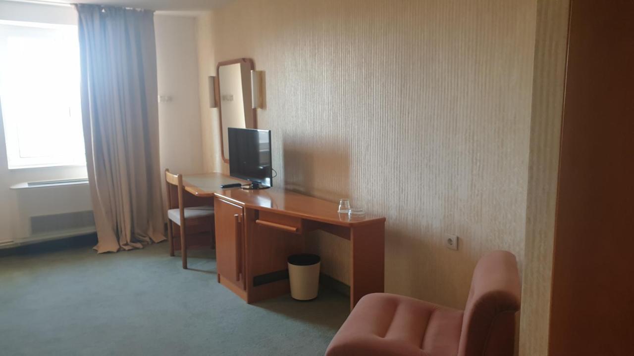 Hotel Bellevue Скопие Екстериор снимка